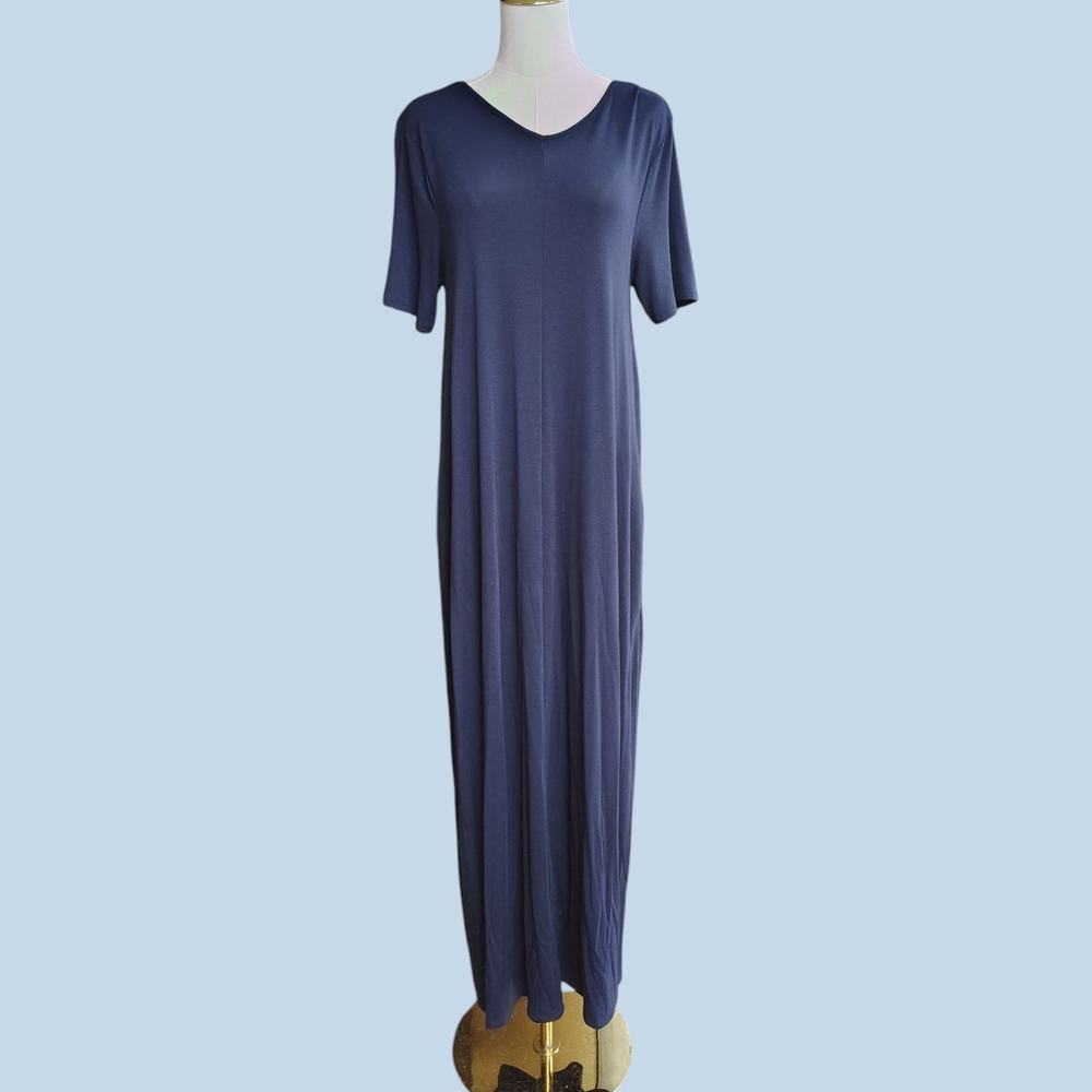 Elegant Navy Blue Maxi Dress
